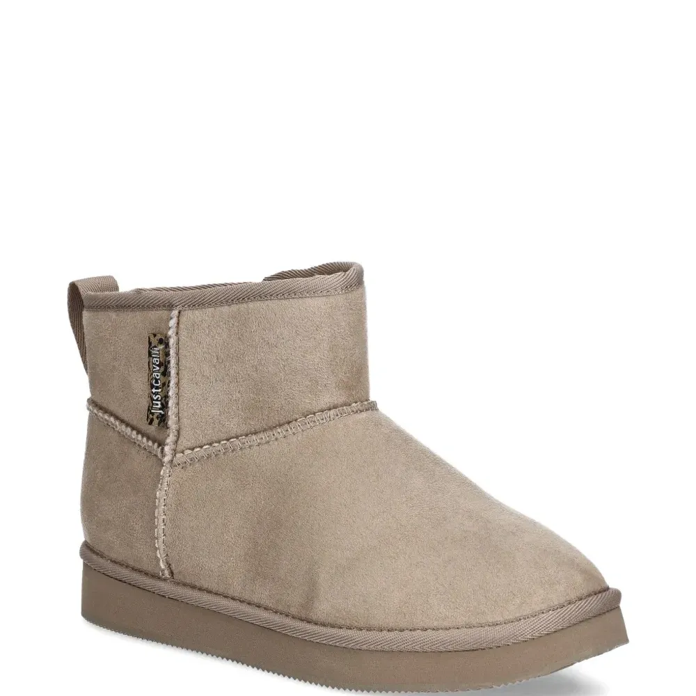 Ботильоны с швом