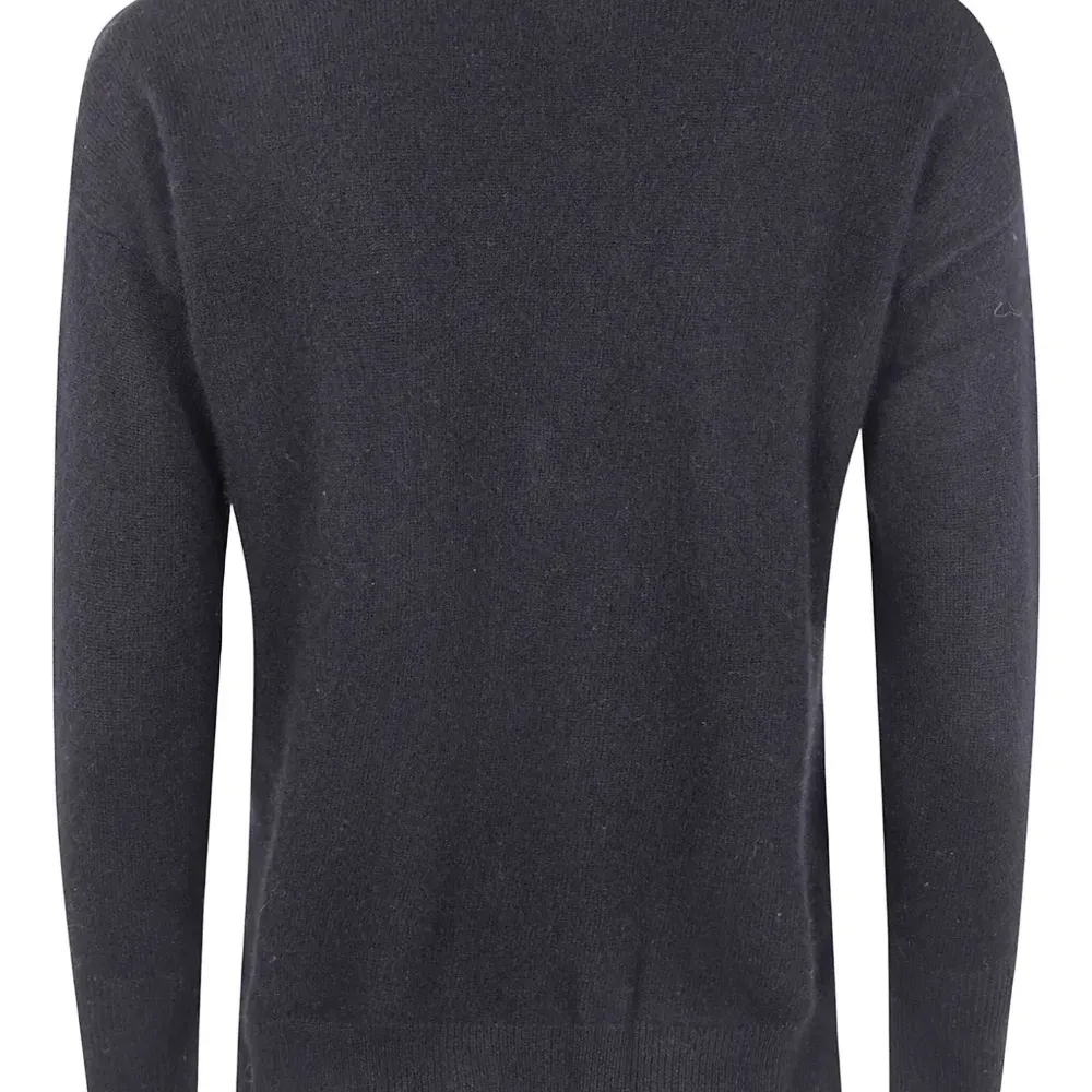 Кардиган на пуговицах с V-образным вырезом