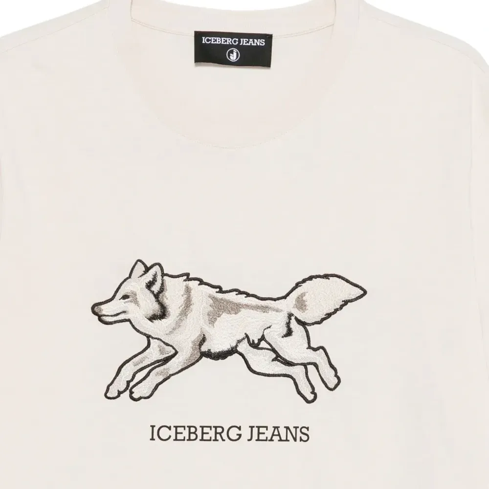 Футболка с круглым вырезом