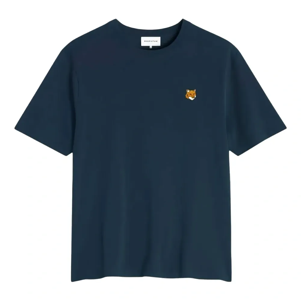 Футболка с нашивкой-логотипом