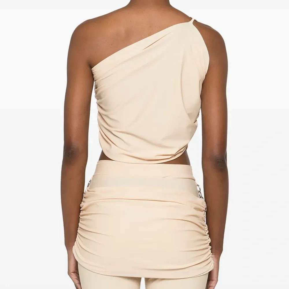 Блузка на одно плечо с драпировкой