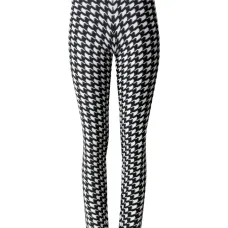 Брюки в ломаную клетку