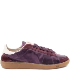 Замшевые кроссовки