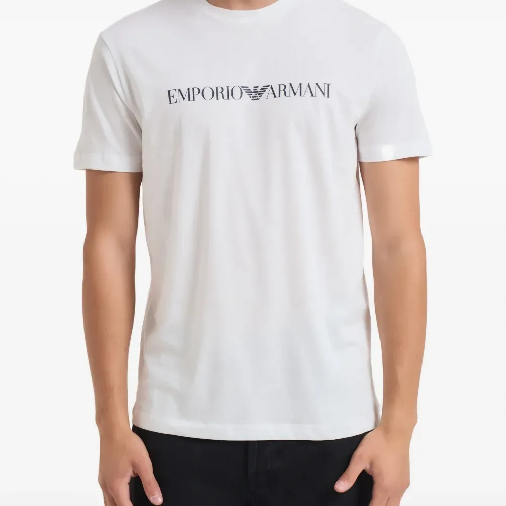 Футболка с принтом логотипа