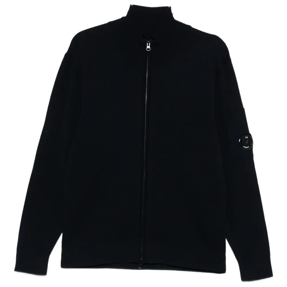 Свитер с нашивкой-логотипом