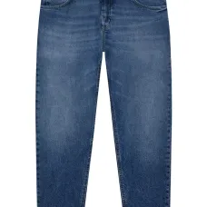 Джинсы с карманами