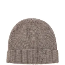 Шапка с тиснённым логотипом