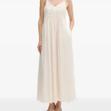 Макси-платье с V-образным вырезом