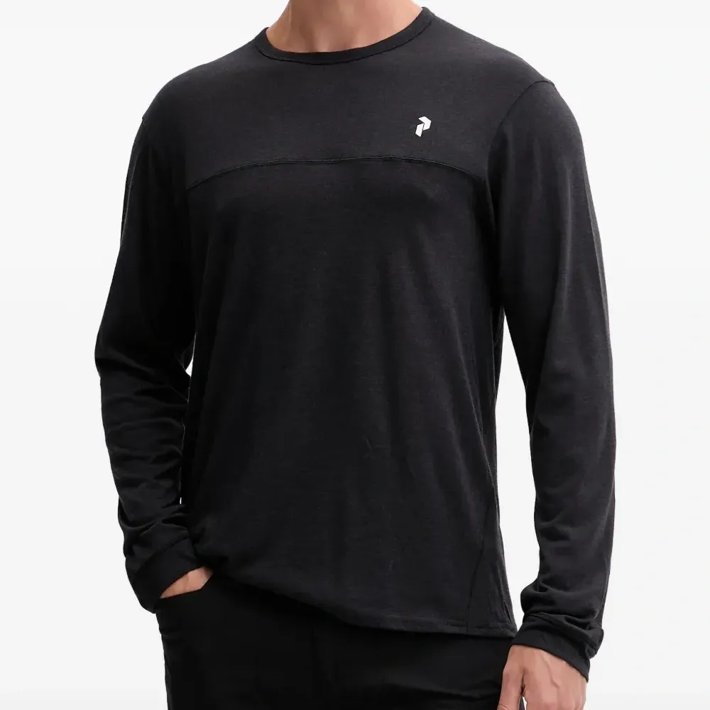 Свитер с круглым вырезом и логотипом