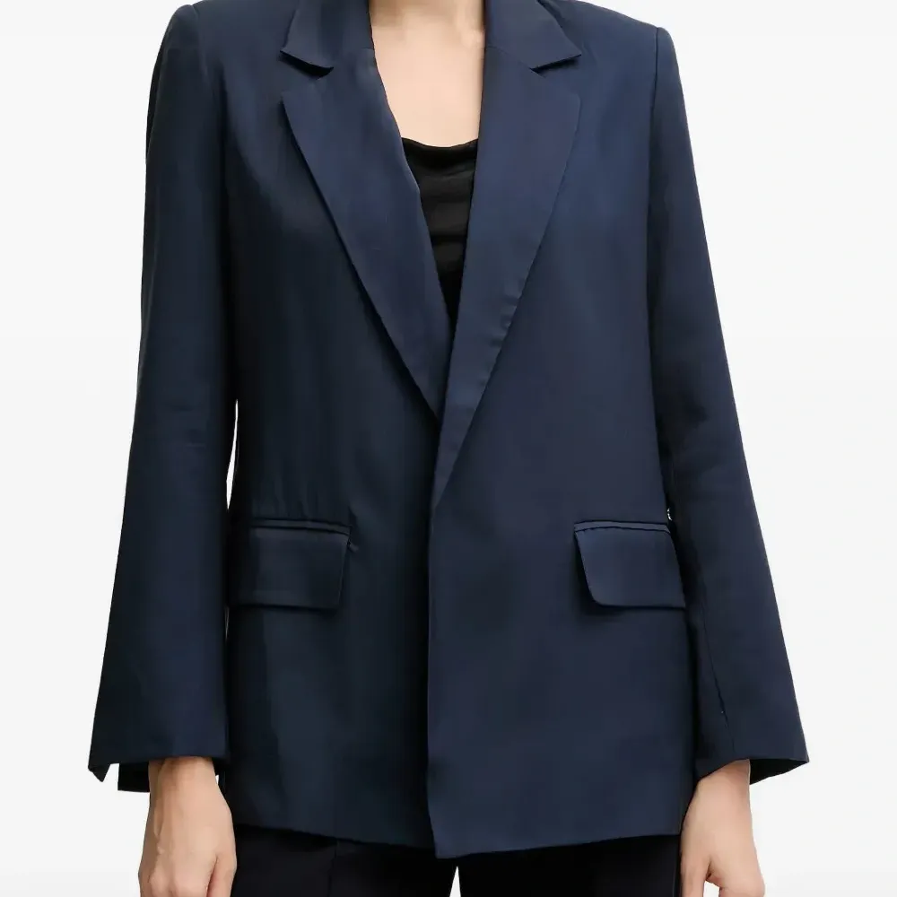 Пиджак с лацканами