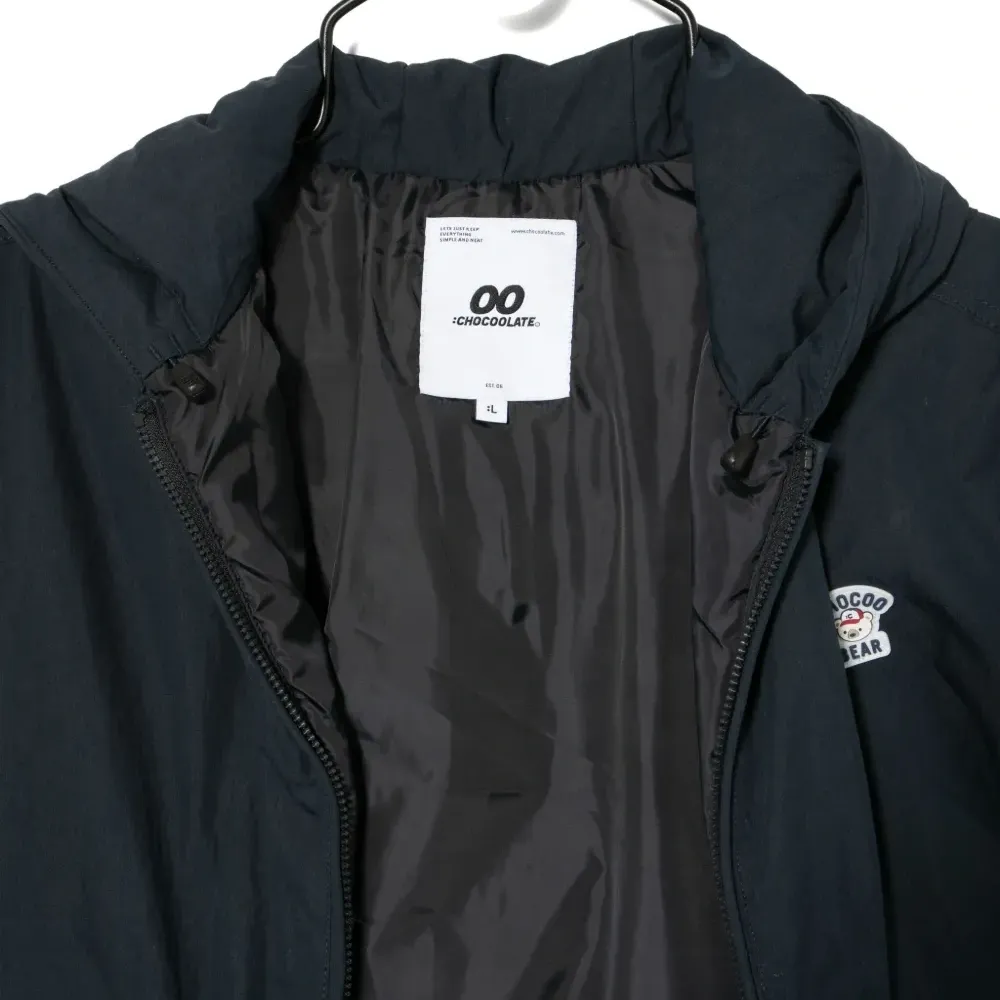 Куртка с тисненым логотипом Куртка с тисненым логотипом