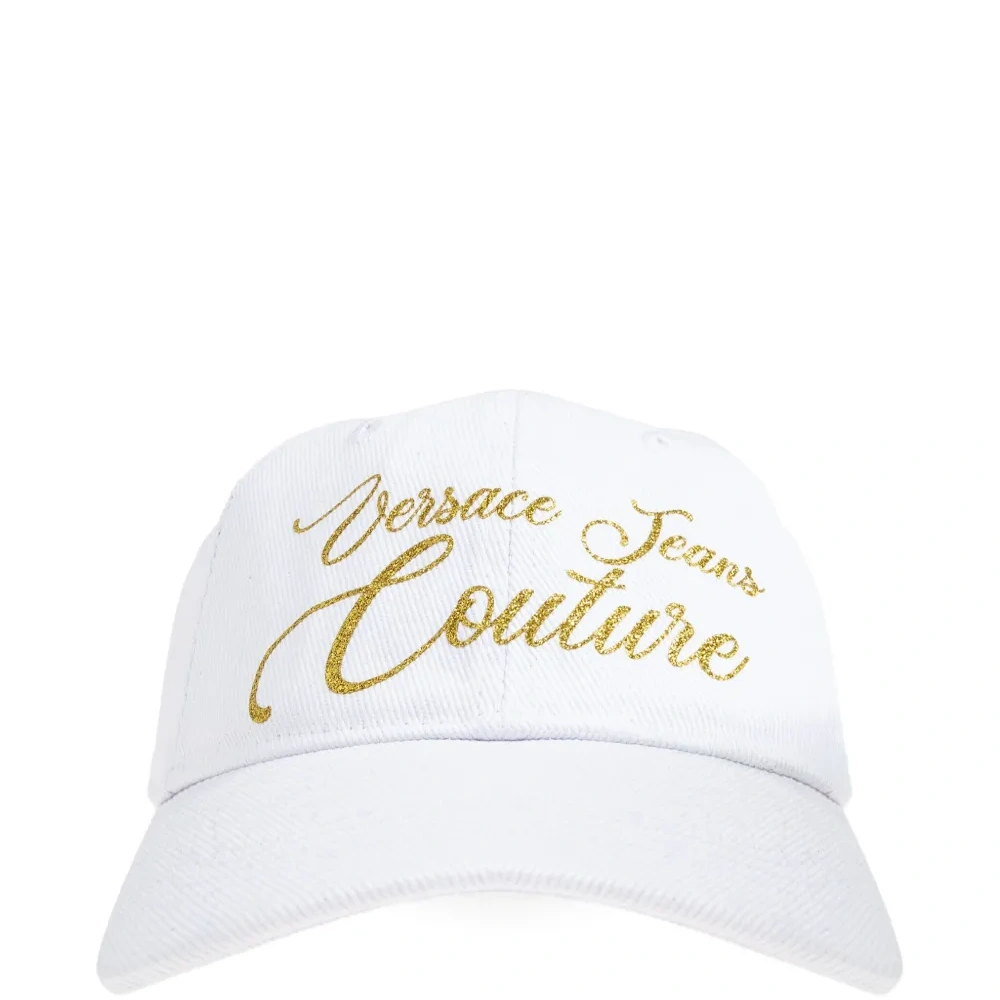 Кепка с надписью "Couture"