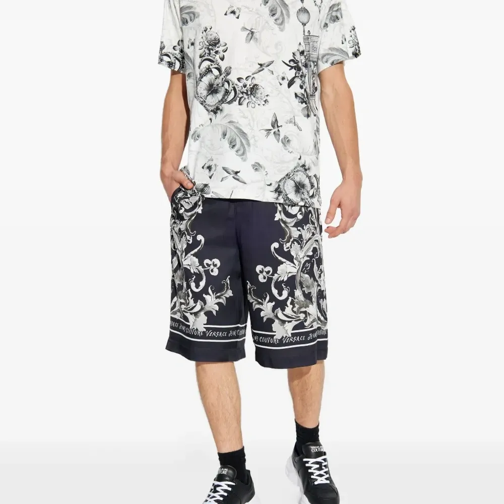 Хлопковая футболка с короткими рукавами