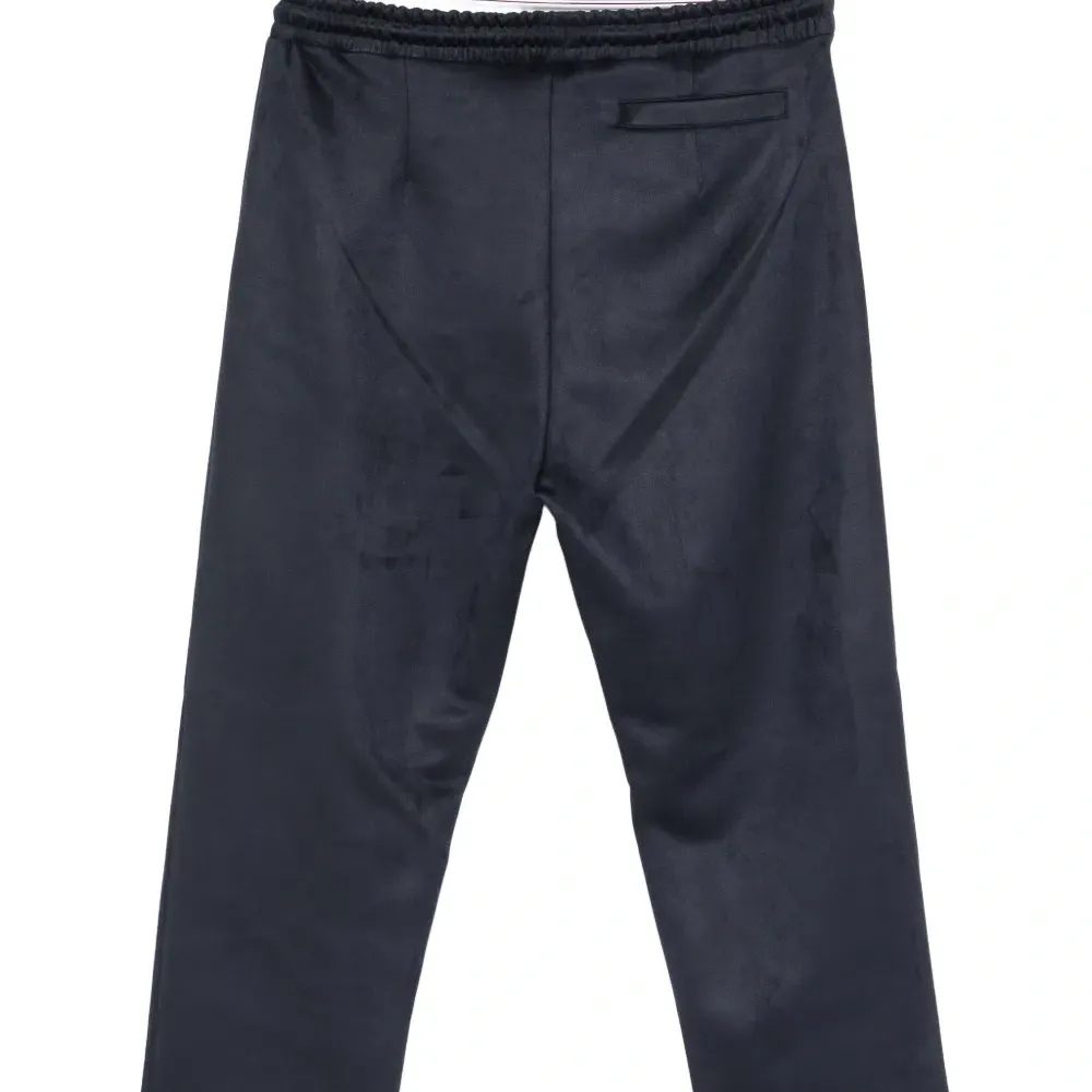 Спортивные брюки на завязках