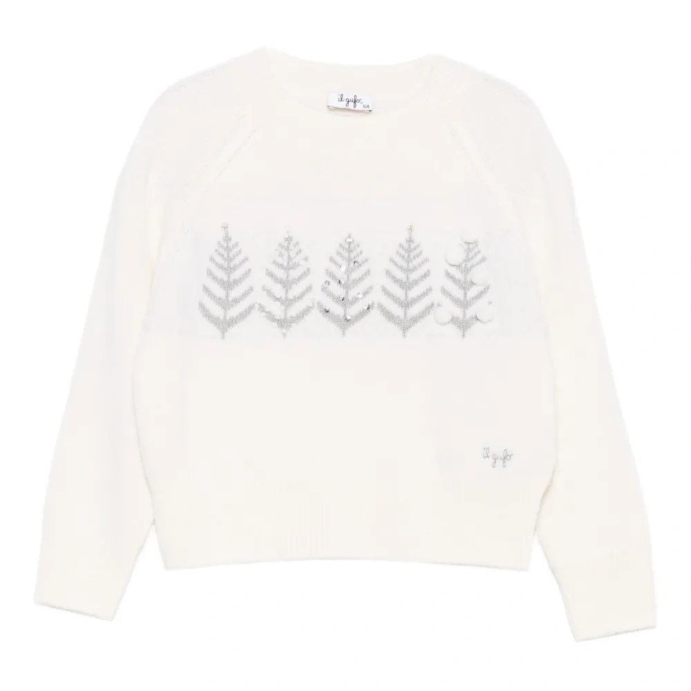 Свитер, украшенный стразами