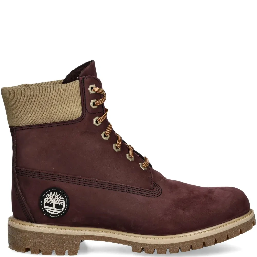 Ботинки на шнуровке с нашивкой-логотипом