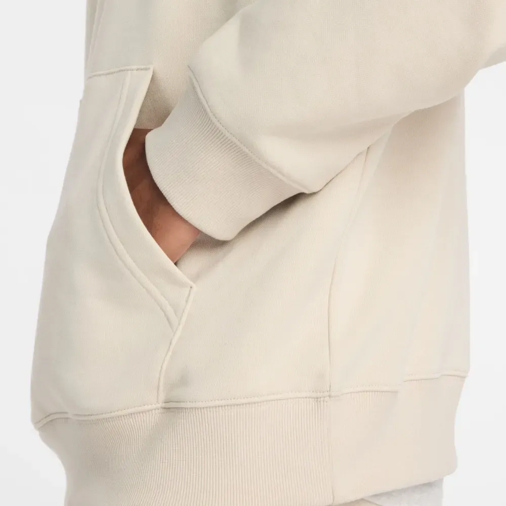 Худи с вышитым логотипом