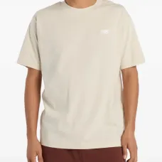 Футболка с вышитым логотипом