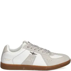 Кроссовки с нашивкой-логотипом Кроссовки с нашивкой-логотипом