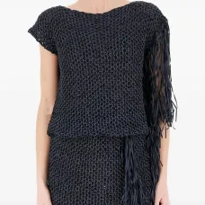 Футболка с короткими рукавами и бахромой