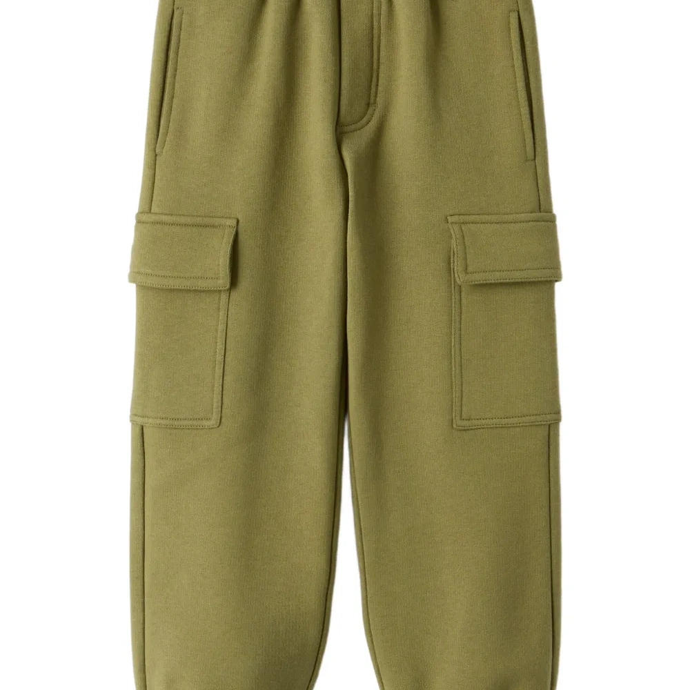 Брюки с карманами карго