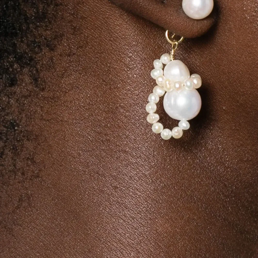 Серьги с жемчужинами Серьги с жемчужинами