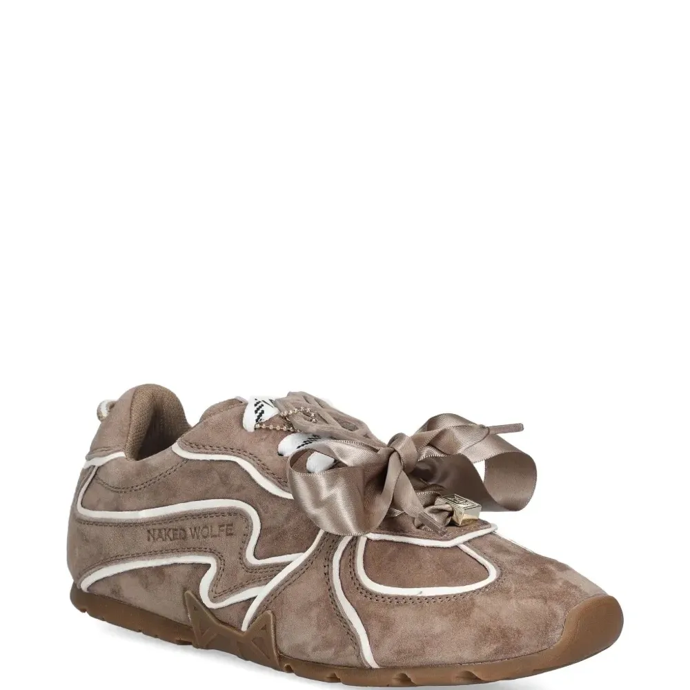 Обожаемые кроссовки Обожаемые кроссовки