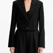 Укороченный жакет на пуговицах