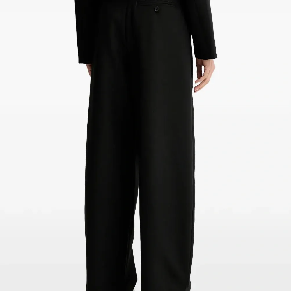 Брюки со складками