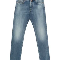 Джинсы прямого кроя Джинсы прямого кроя