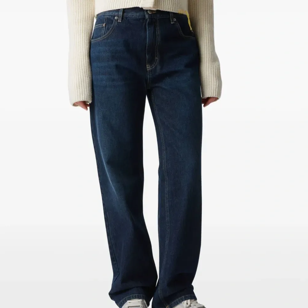 Кроссовки с панелями цвета глины