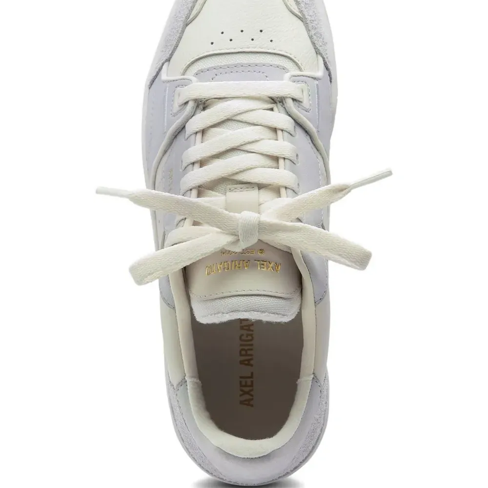 Кроссовки с панелями цвета глины