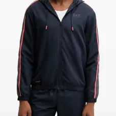 Спортивный костюм с капюшоном