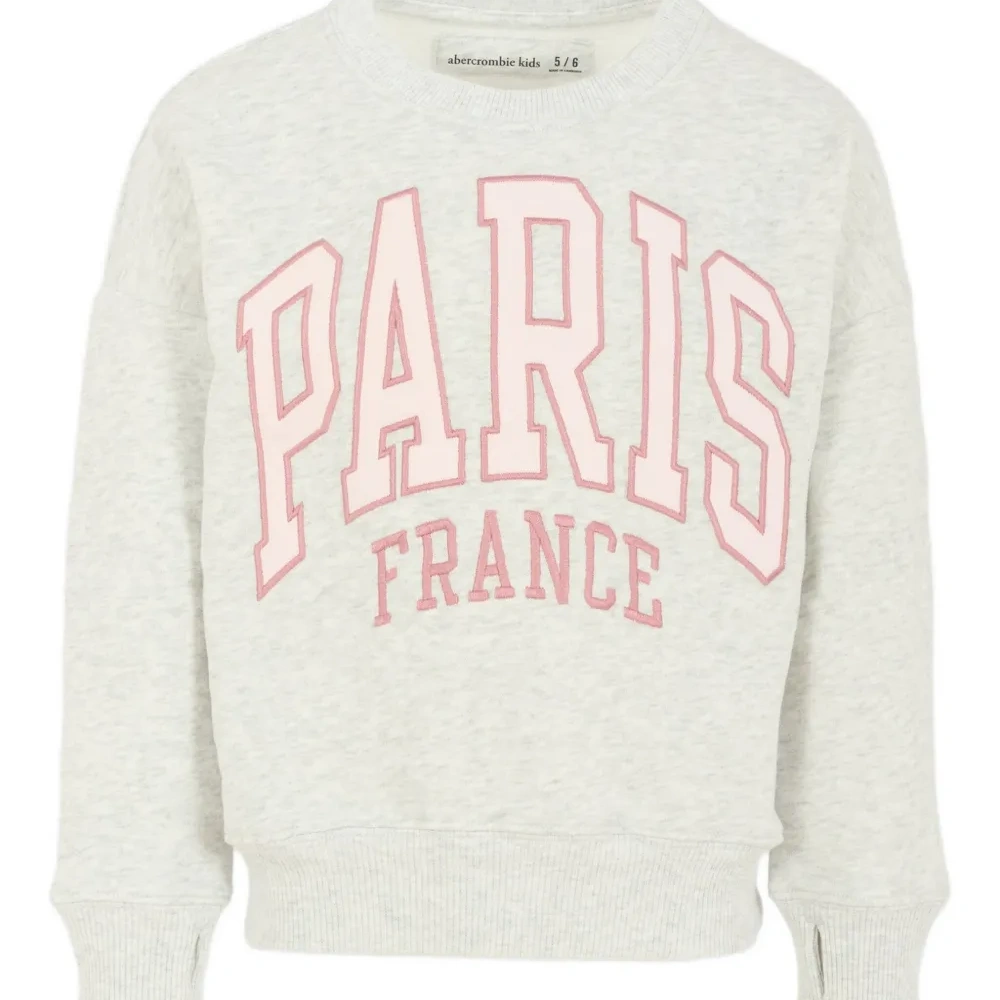 Свитшот с круглым вырезом