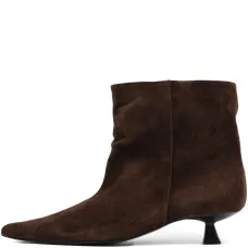 Ботильоны с заостренным носком Ботильоны с заостренным носком