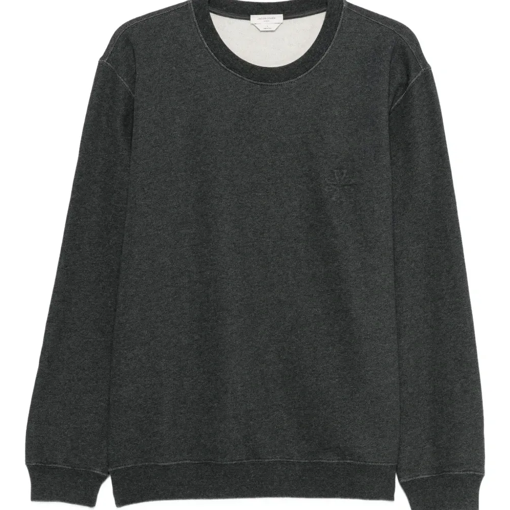 Толстовка с круглым вырезом