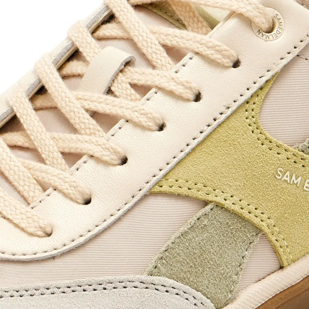 Кроссовки Althea