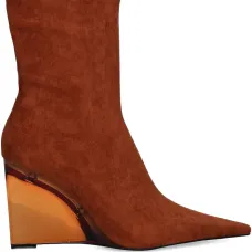 Сапоги Beth-Anne на клиновидном каблуке с заостренным носком