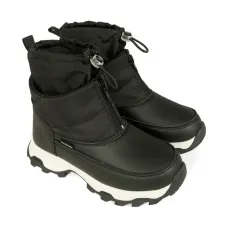 Сапоги с тиснённым логотипом