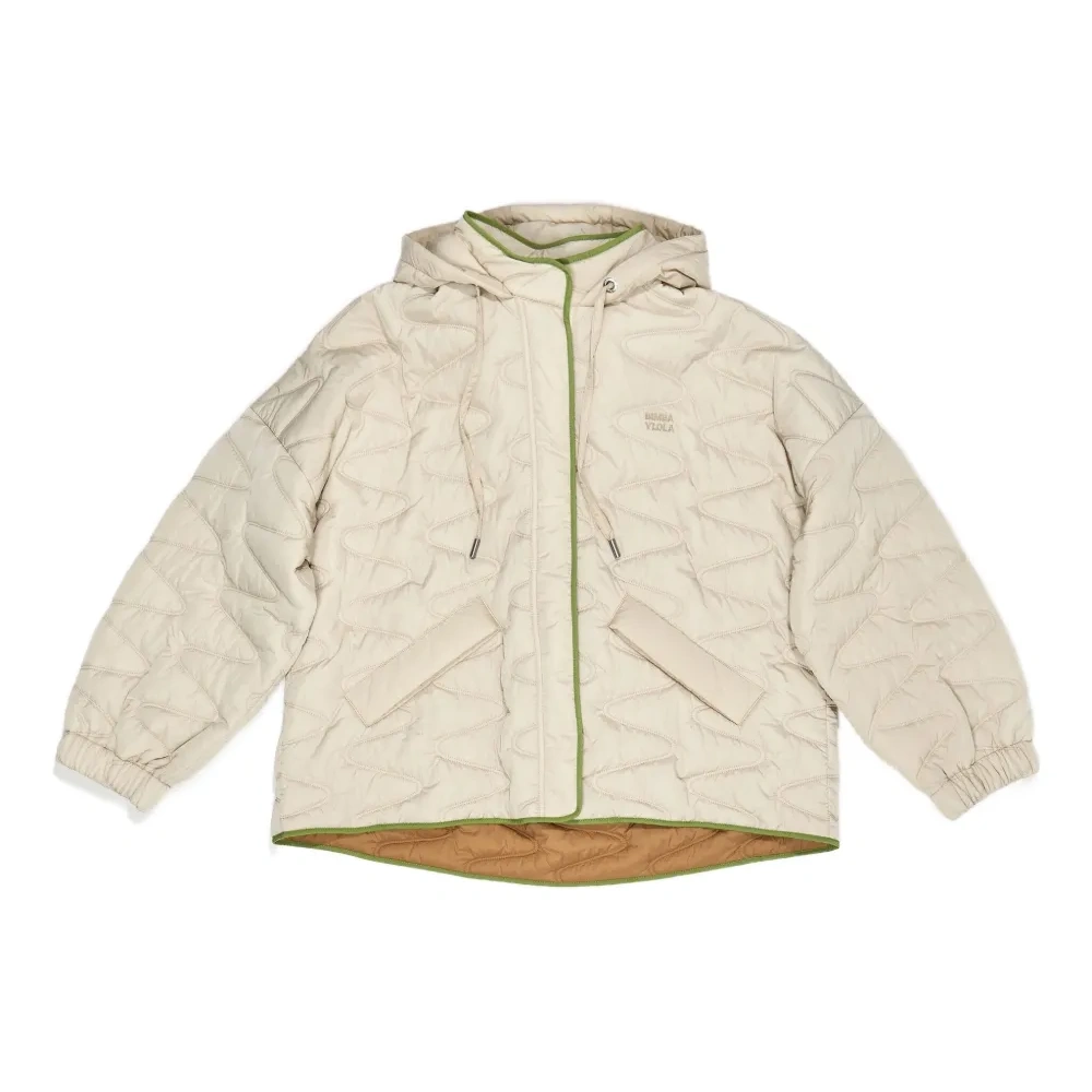 Стеганая куртка с капюшоном