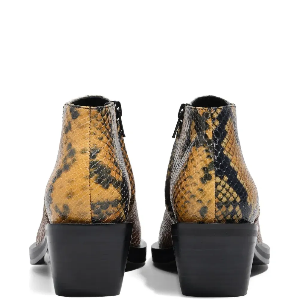 Ботинки со вставками