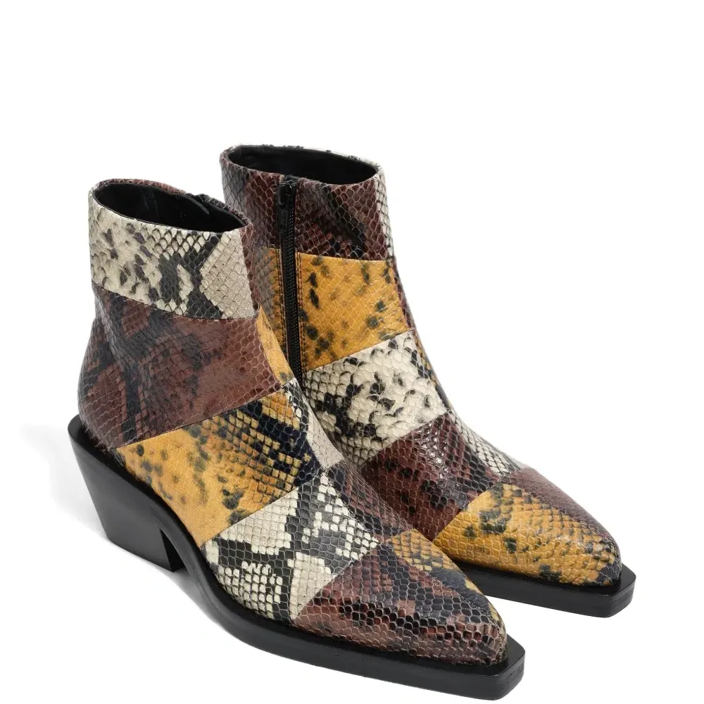 Кожаные ботинки