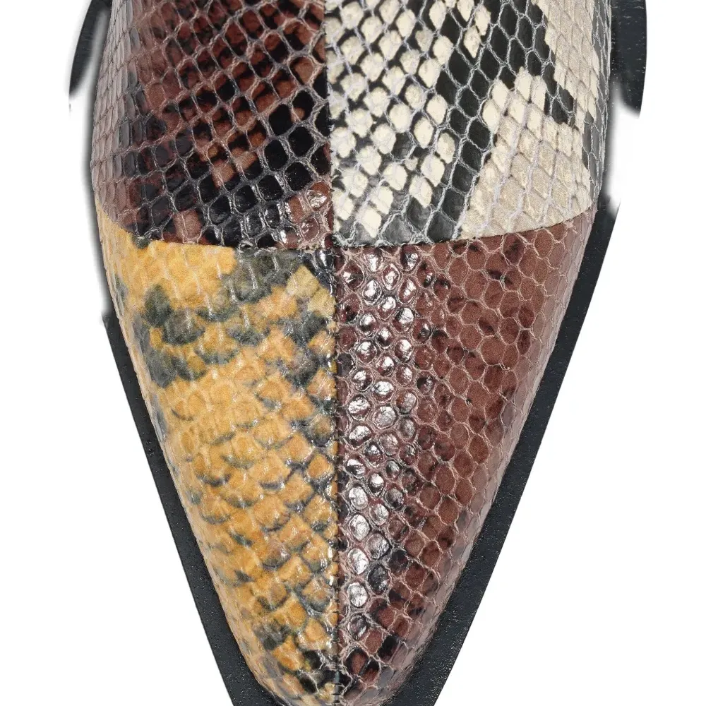 Кожаные ботинки