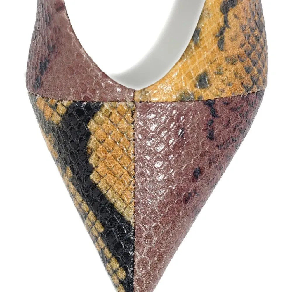 Балетки с пряжками