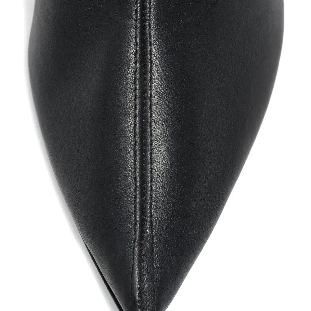 Ботильоны с заостренным носком