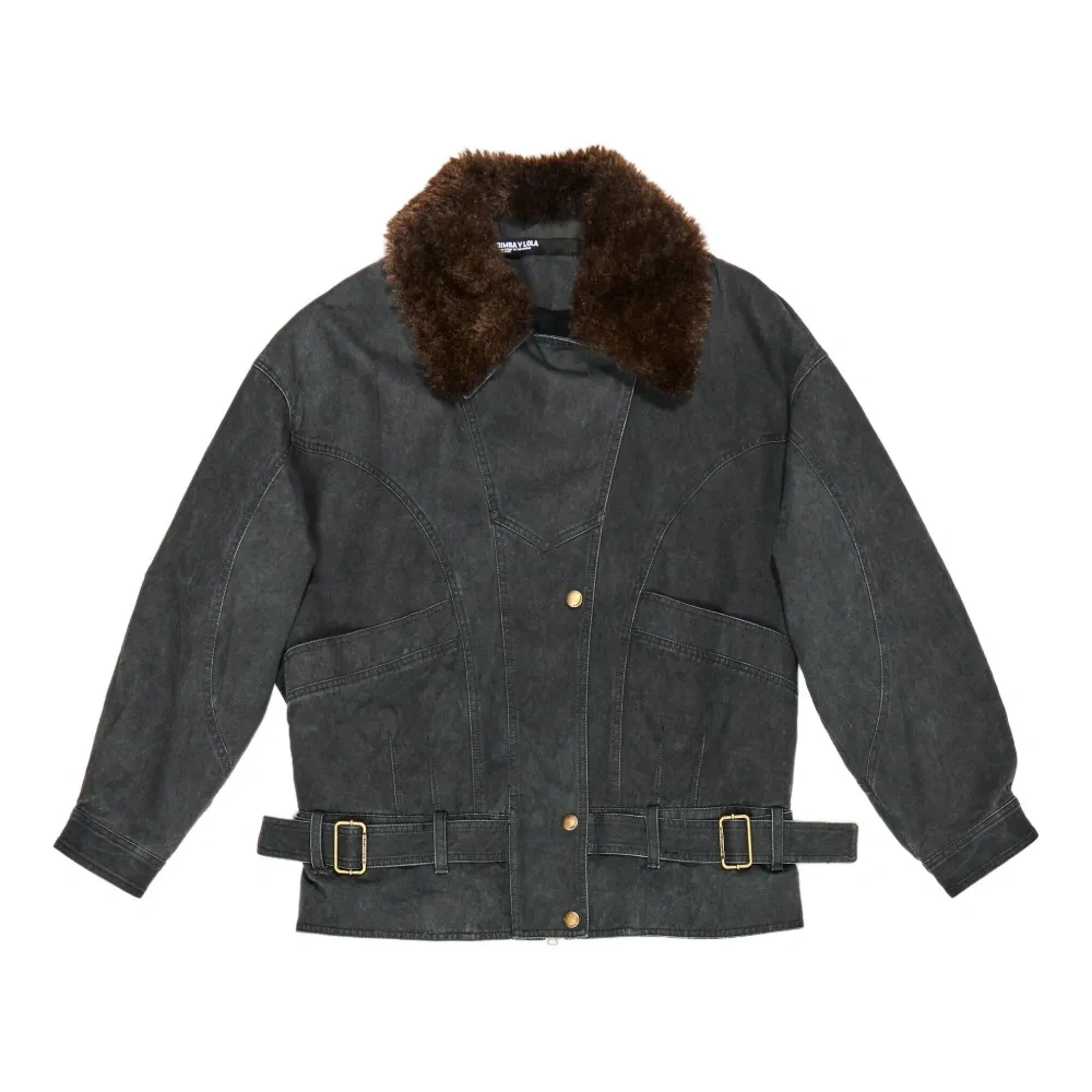 Куртка на молнии