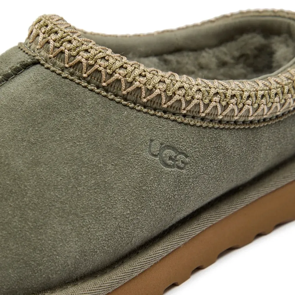 Тапочки Tasman II с отделкой в виде плетёной тесьмы Тапочки Tasman II с отделкой в виде плетёной тесьмы