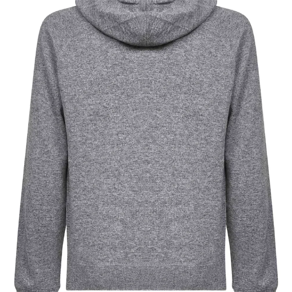 Худи на кулиске