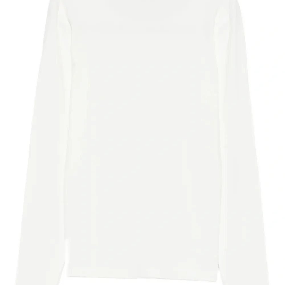 Блузка с вырезом лодочка