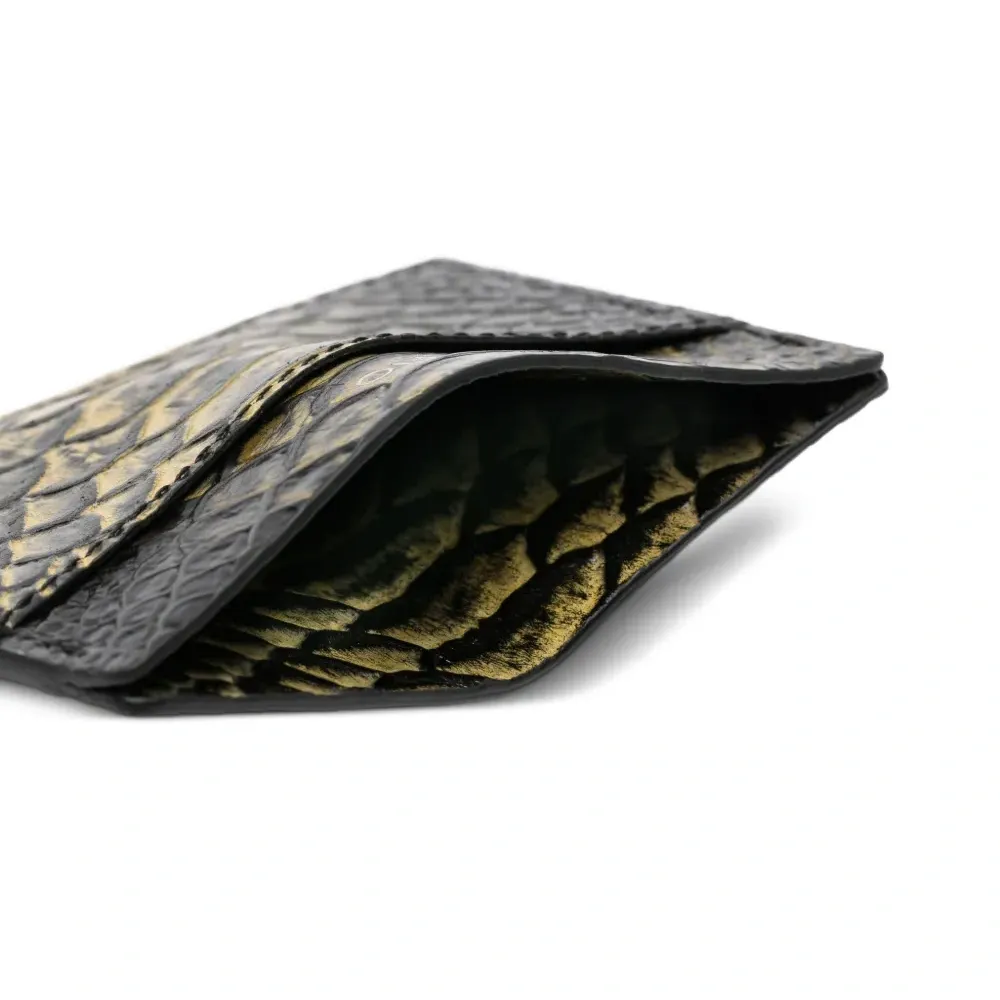 Картхолдер с тиснением под кожу змеи Картхолдер с тиснением под кожу змеи